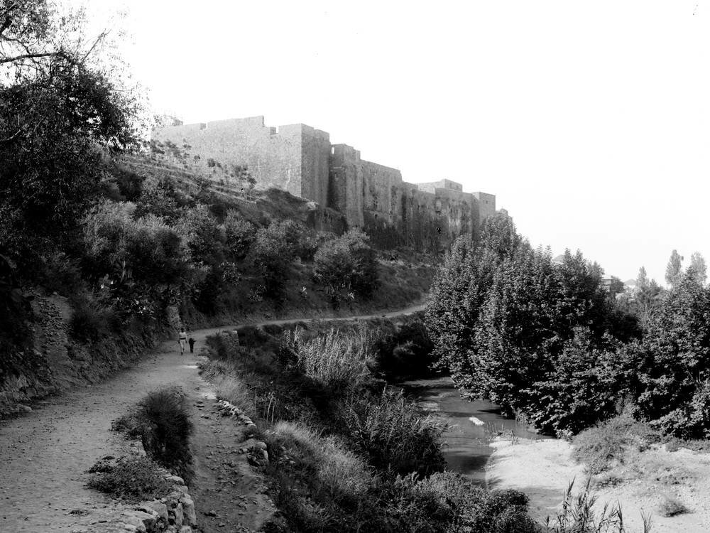 The eastern facade of the Tripoli Citadel overlooking the Abou Ali River. G. Eric and Edith Matson Photograph Collection (1898-1946 CE).
