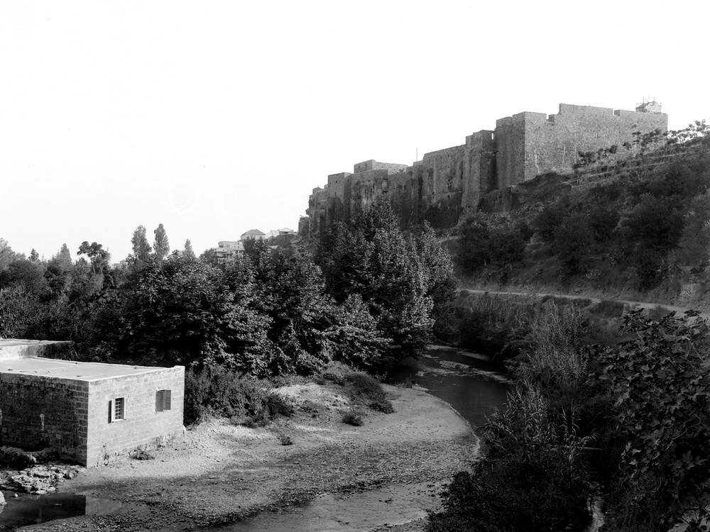 The eastern facade of the Tripoli Citadel overlooking the Abou Ali River. G. Eric and Edith Matson Photograph Collection (1898-1914).