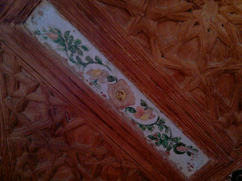 Decoratif painting at the side of the minbar of the Mansouri Great Mosque.