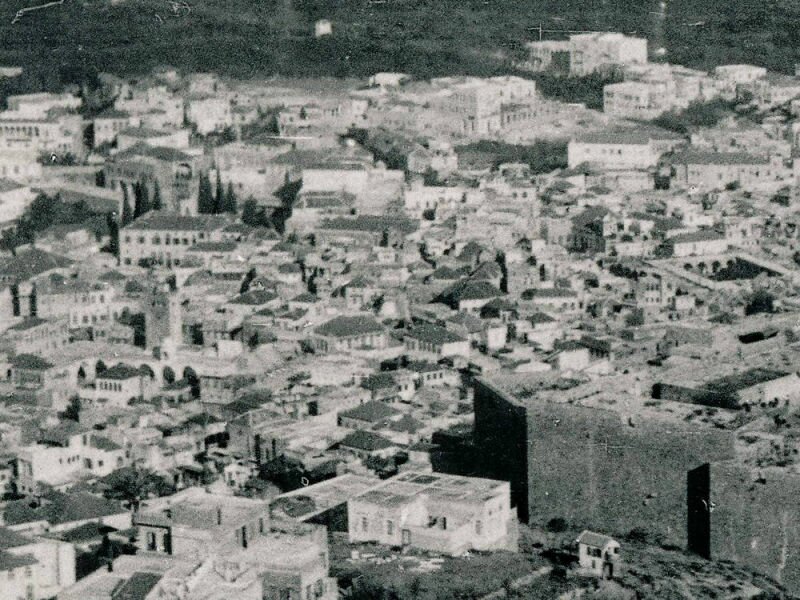 Aerial view of Tripoli, Lebanon (1926). The Mansouri Great Mosque (center left) and the Tripoli Citadel (bottom right).